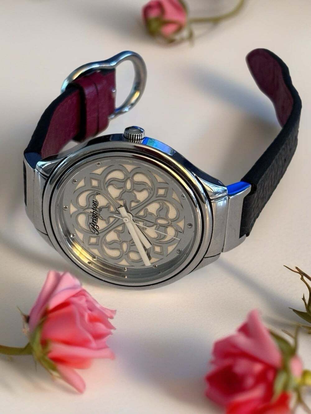 Brighton Ferrara Reversible black red band Watch new battery Reversible Excellen